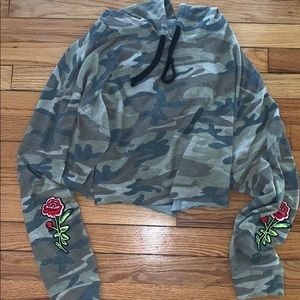 Denies semi cropped light sweatshirt